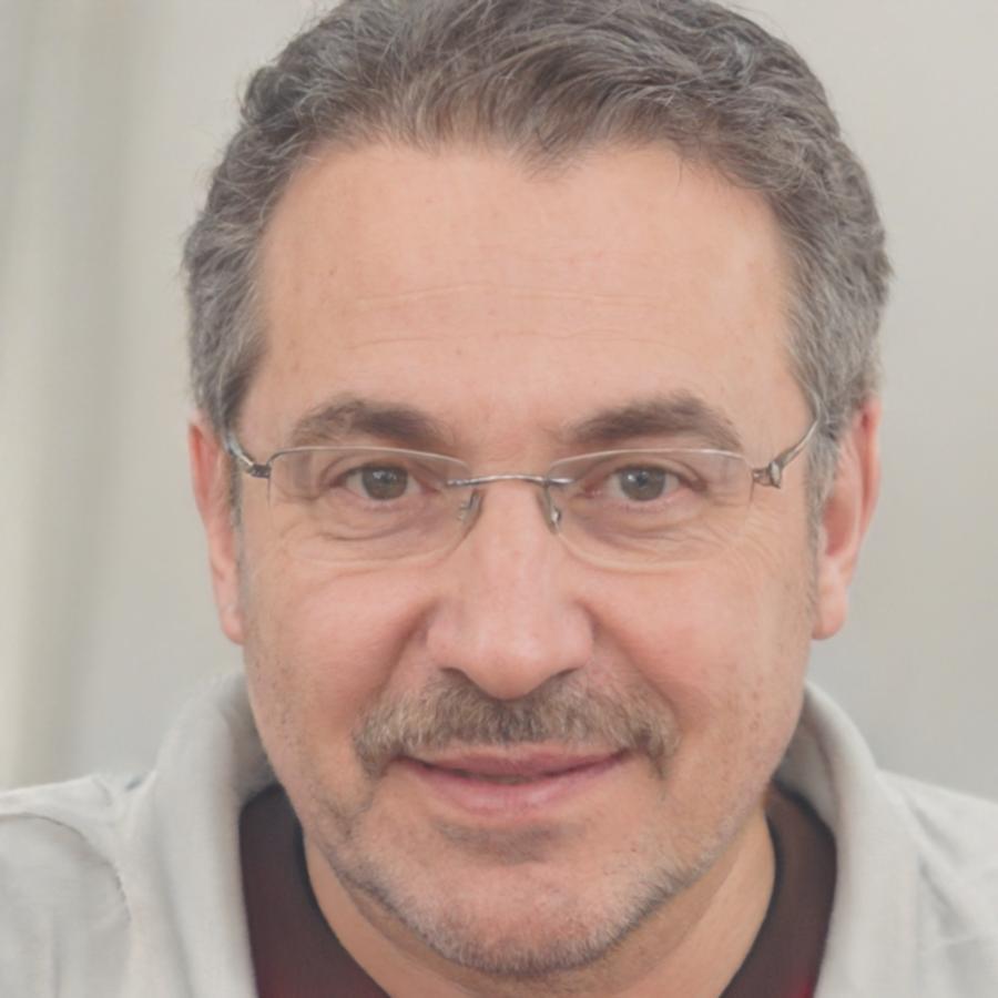 Rareș Moldovan - Spezialist für Finanzmethoden